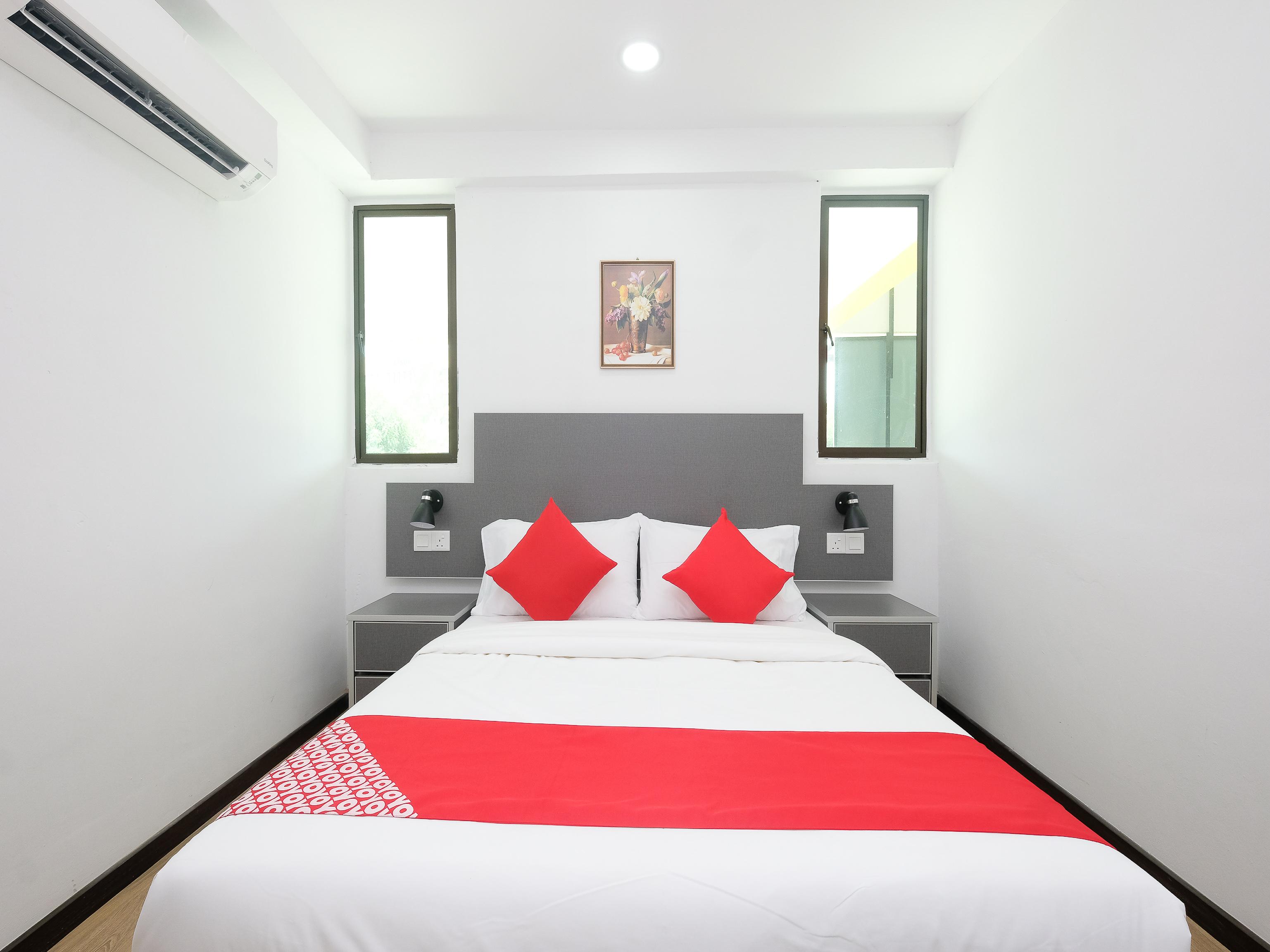 Oyo 44043 First Garden Hotel Kuantan Kültér fotó