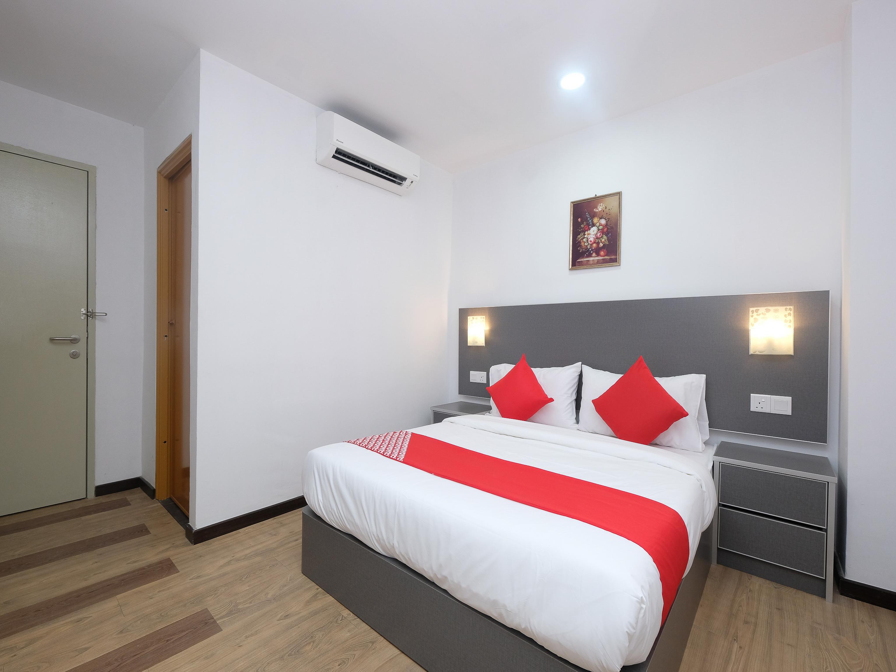 Oyo 44043 First Garden Hotel Kuantan Kültér fotó