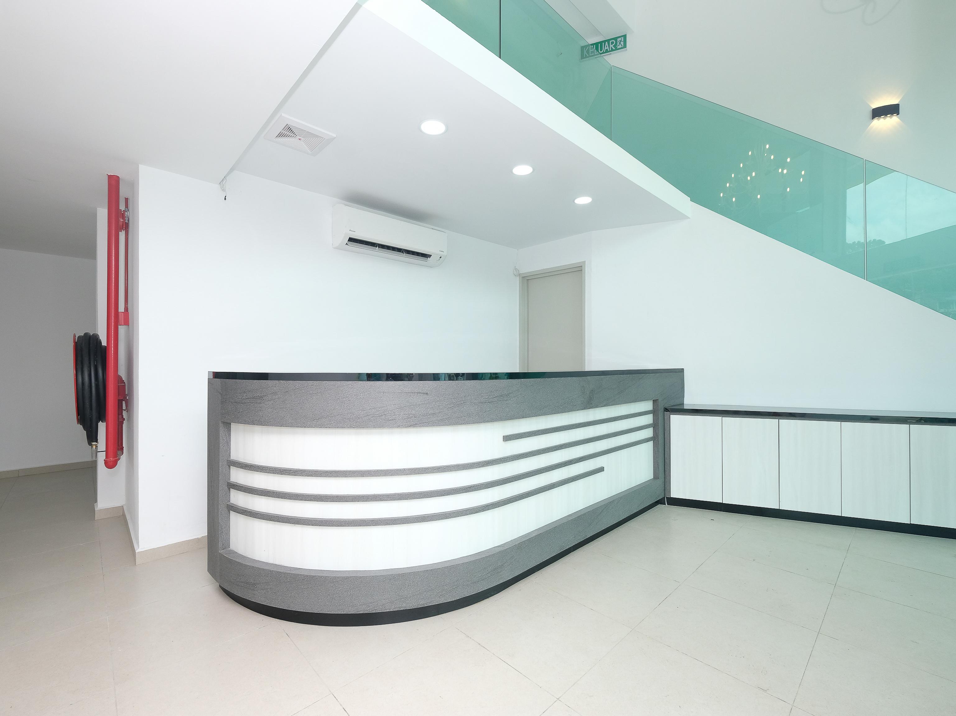 Oyo 44043 First Garden Hotel Kuantan Kültér fotó